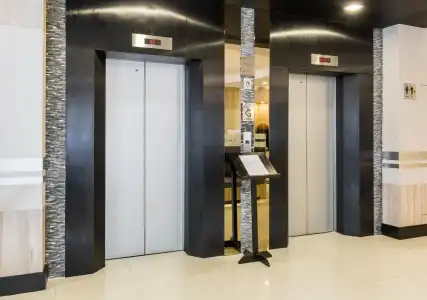 Adelphi Suites Bangkok - 17
