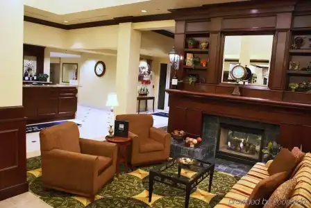 Hilton Garden Inn Sonoma County Airport - 1