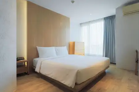 Balcony Seaside Sriracha & Serviced Apartments (SHA Extra Plus) - 116