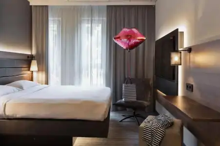 MOXY Frankfurt East - 61