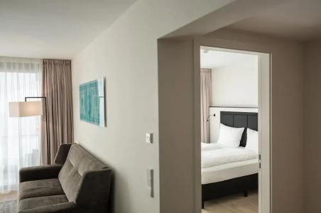 SUYTES Business Studios - 85