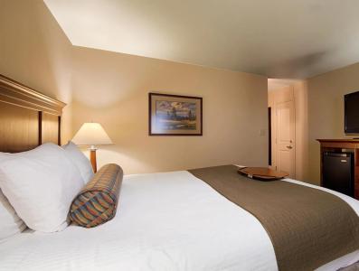 Best Western Plus Clocktower Inn - 42