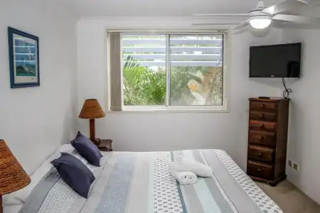 Surfers Beach Holiday Apartments - 50