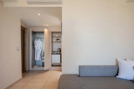 Royal & Imperial Belvedere Resort - 69