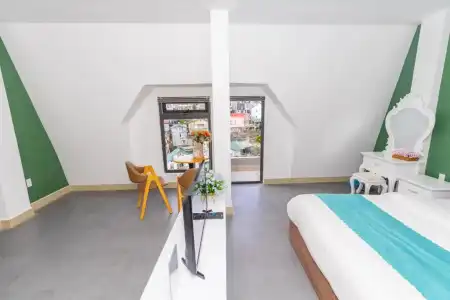 Ngan Pho Studio & - 192