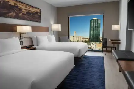 AC Austin-University - 6
