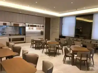 JI Shanghai Hongqiao National Exhibition and Convention Centre Huaxiang Road - 13