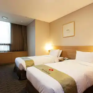 Skypark Central Myeongdong - 35