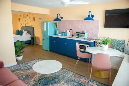 Sunburst Inn- Indian Shores Beach - 24