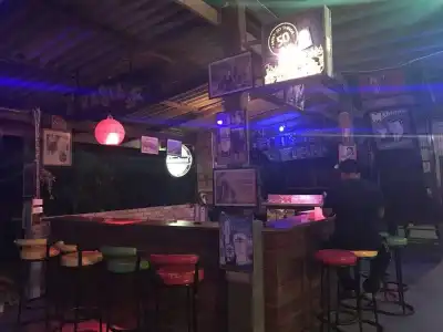 Rasta House - 25