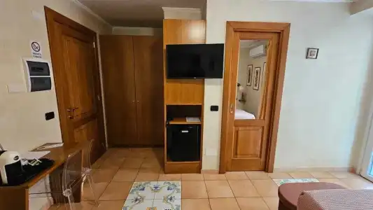 Vittoria Guest House - Salerno - 72