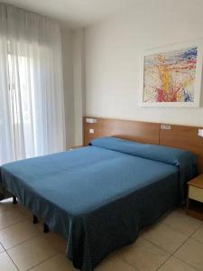 Ivana - 49