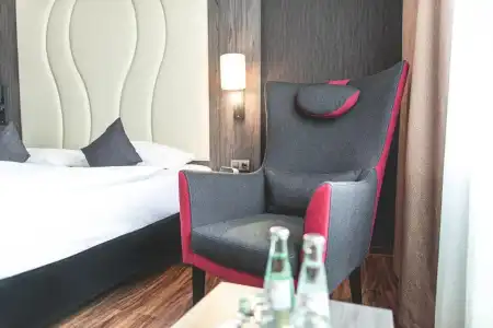 Plaza Inn Grevenbroich - 47