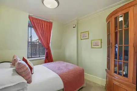 Twenty Nevern Square - 89