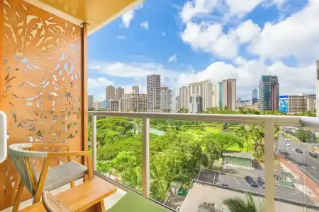 Luana Waikiki & Suites - 52