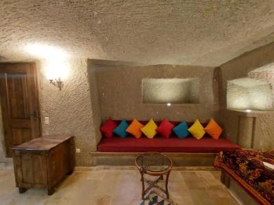 Armesos Cave - 27