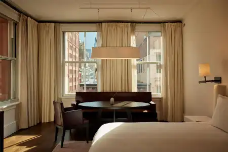 The Mercer - 25
