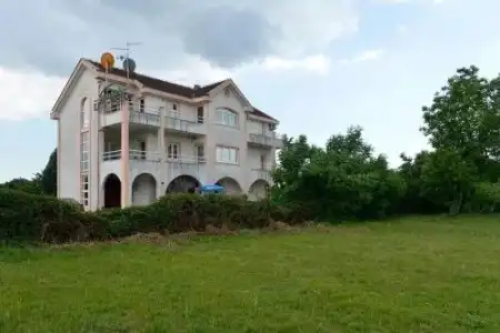 Guest House Positive - 9