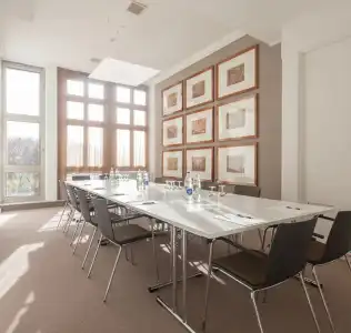 EMA House Suites - 19