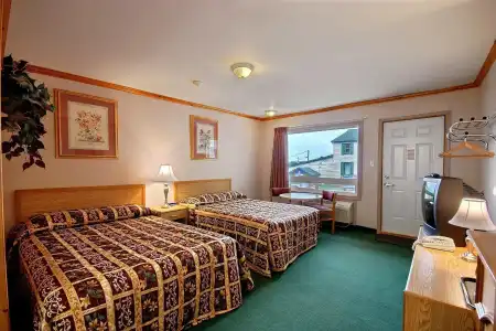 Knights Inn Huntsville, ON - 1