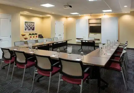 TownePlace Suites Ottawa Kanata - 10