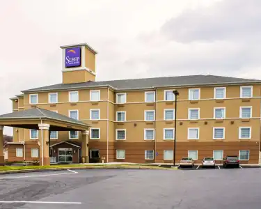 Express Inn & Suites - 0