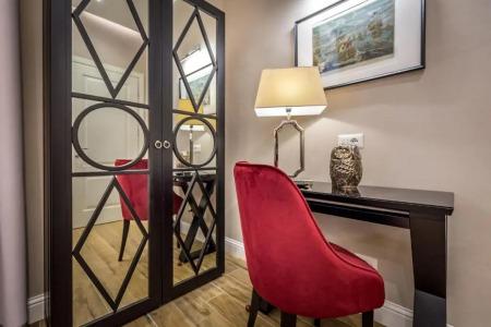 Emma Small Luxury - 61