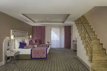 Royal Alhambra Palace – All Inclusive - 63