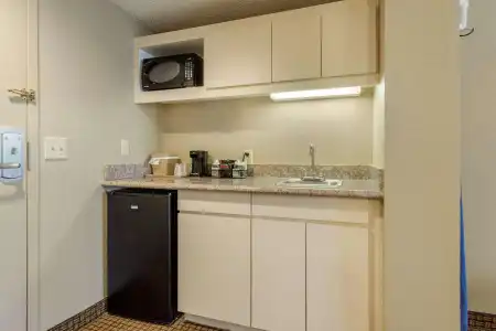 Sonesta Essential NW Houston - 23