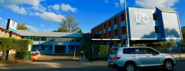 175 Westmead - 0