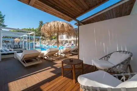 Bamboo Suites Adults Only - 79