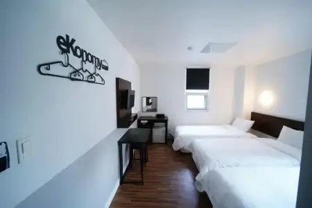Ekonomy Haeundae Guesthouse - 72