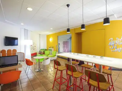 ibis Styles Napoli Garibaldi - 14
