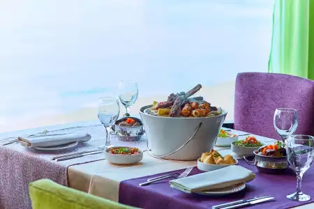 Hilton Alexandria Corniche - 13