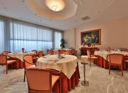 Best Western Globus City - 30