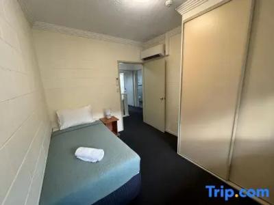 Cairns Queens Court - 99
