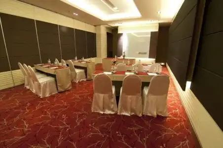 Swiss-Garden Residences Kuala Lumpur By Homes Asian - 18