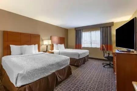 Best Western Plus Scottsdale Thunderbird Suites - 58