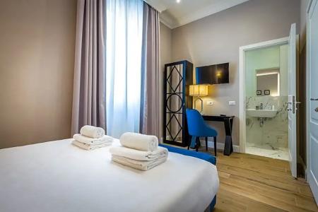 Emma Small Luxury - 24