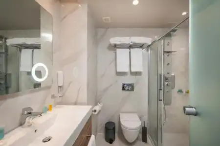 Bio Suites - 136