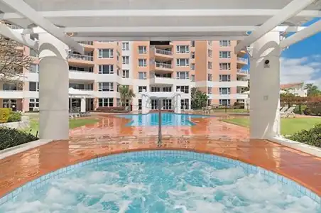 Belle Maison Apartments - 15
