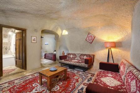 Dilek Tepesi Cave - 17