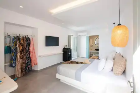 Caldera Cliff Illusion Suites - 108