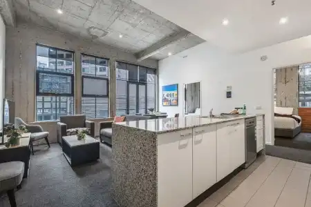 Punthill Manhattan - 76