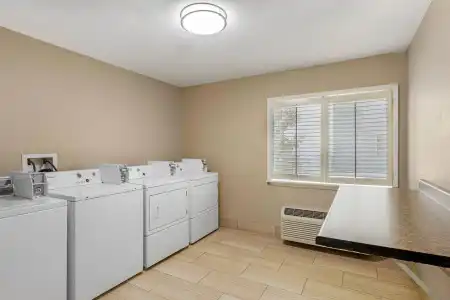 Quality Inn & Suites Plano East - Richardson - 22