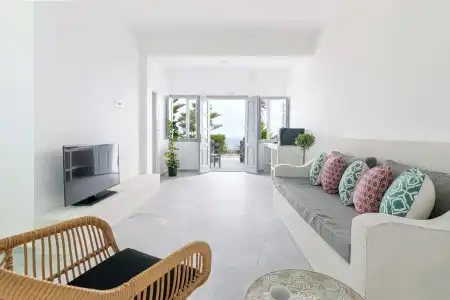 Phaos Santorini Suites - 51