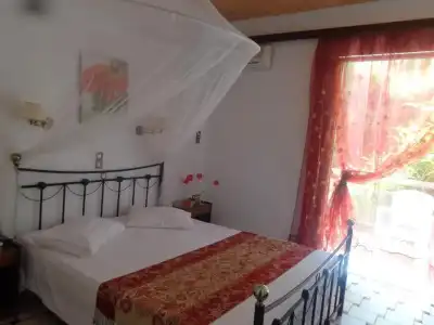 Angela - 2