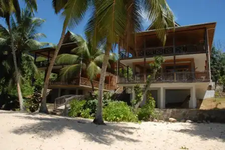 LÌlot Beach Chalets - 26