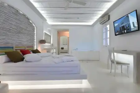 Zefi & Suites - 251