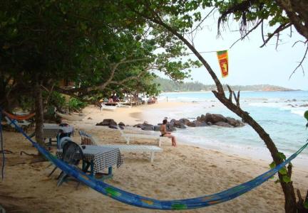 OYO 388 Surf Sea Breeze - 16